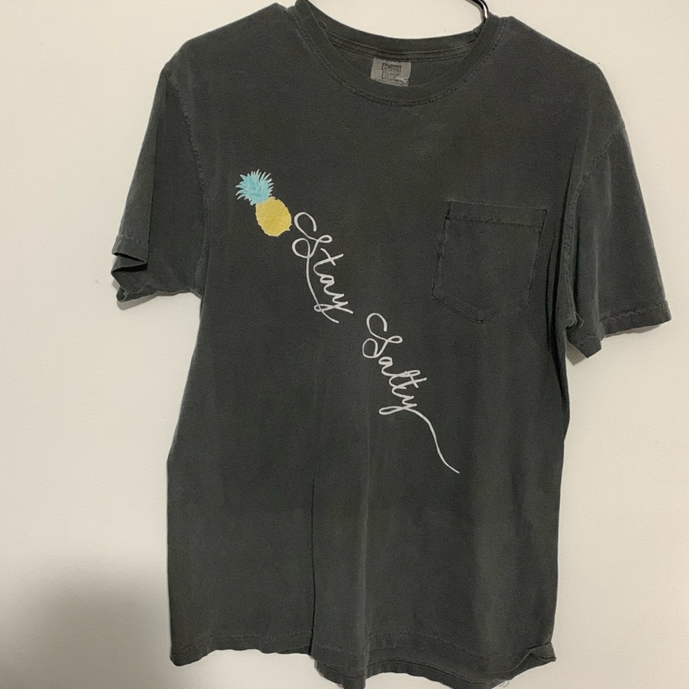 ⭐️⬇️ Comfort Colors Stay Salty Men’s Tee Shirt